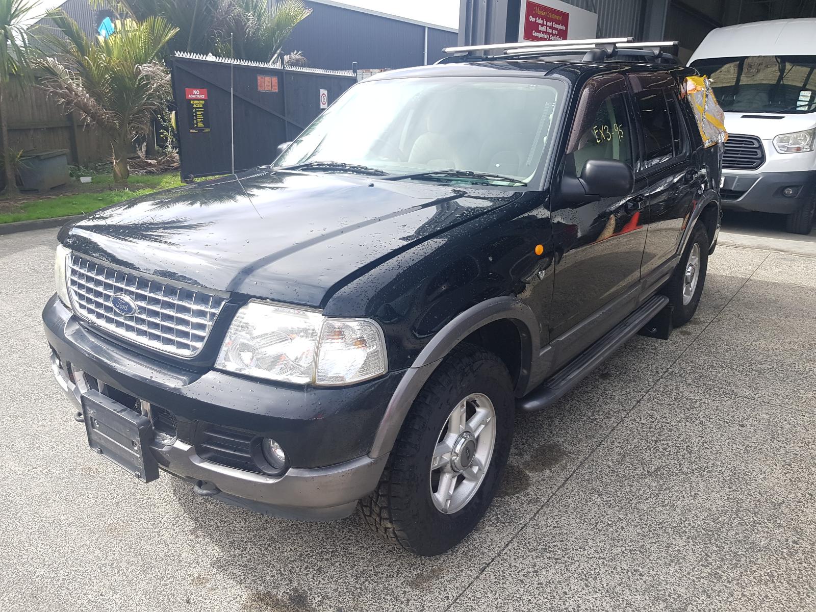 Ford Explorer - UT 2001-2005