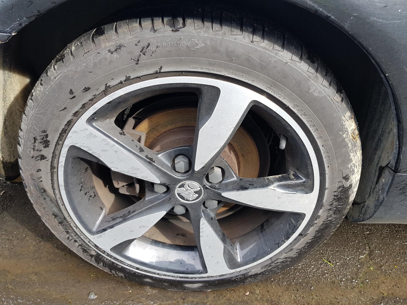 Holden Commodore - VE Omega 06-