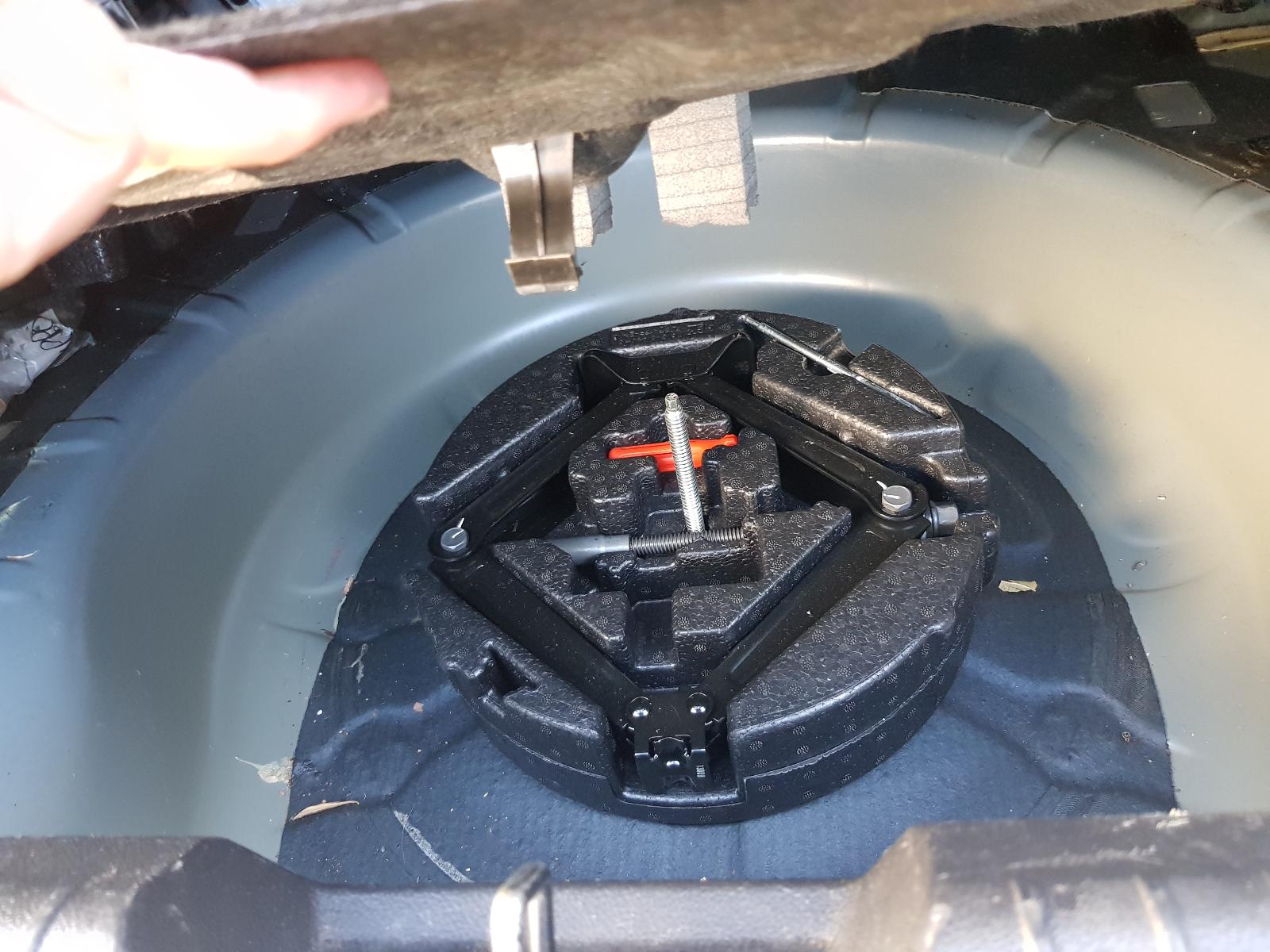 Holden Cruze - 2009-Present