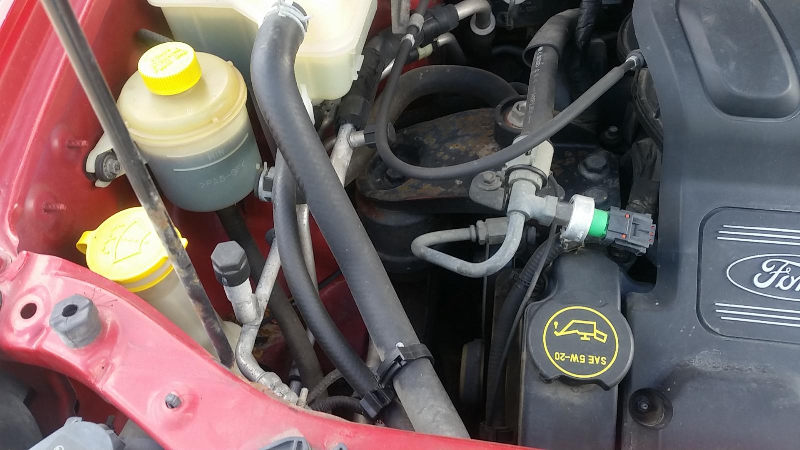 Ford Escape - EP 2001-2003