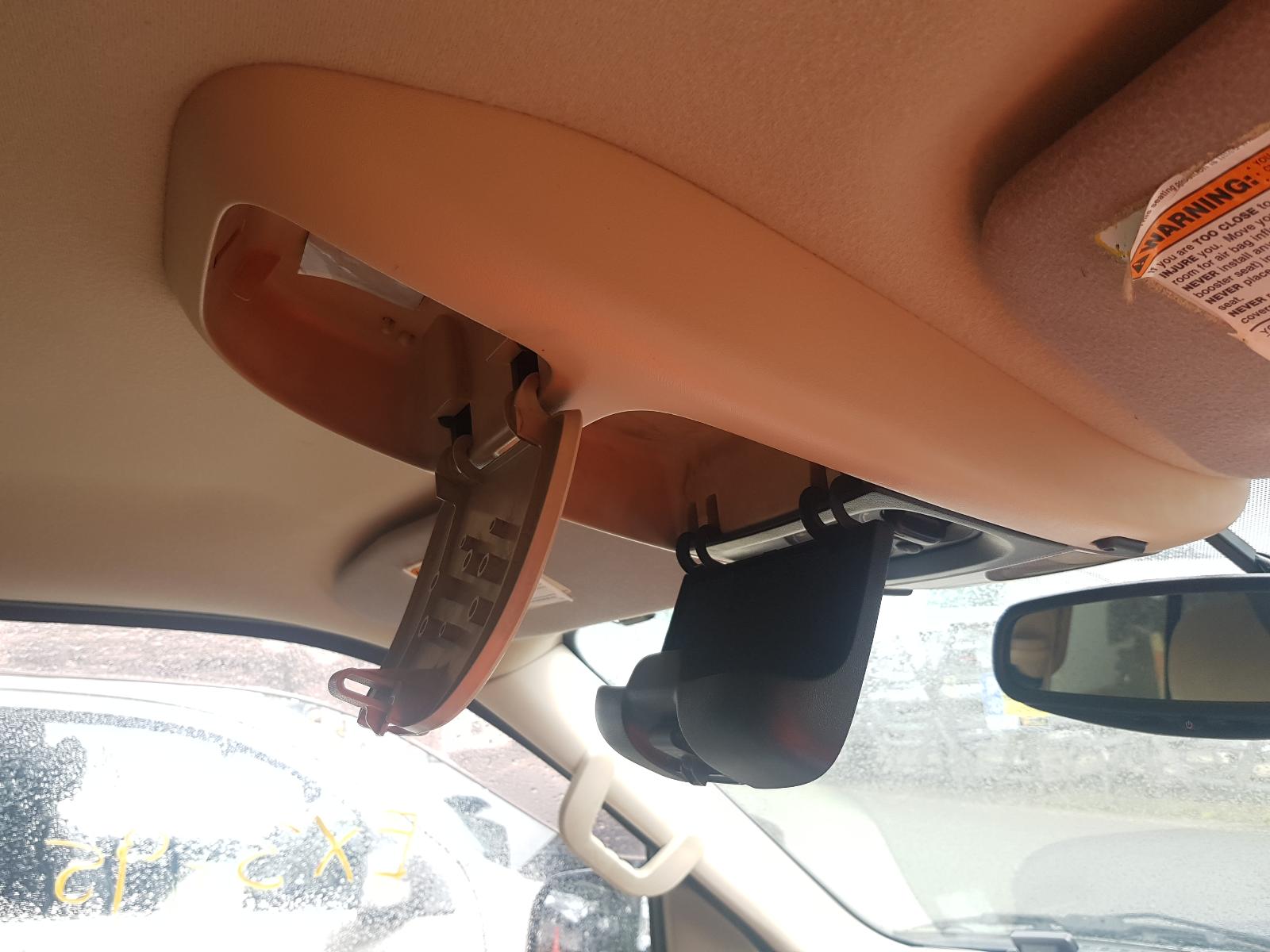 Ford Explorer - UT 2001-2005