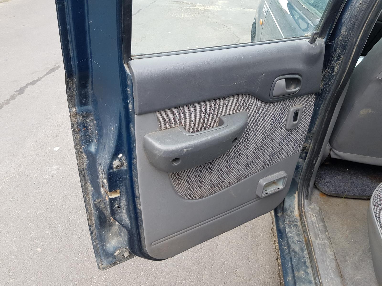 Ford Courier - 99-03