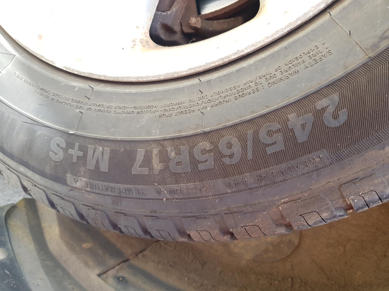 Ford Explorer - UT 2001-2005