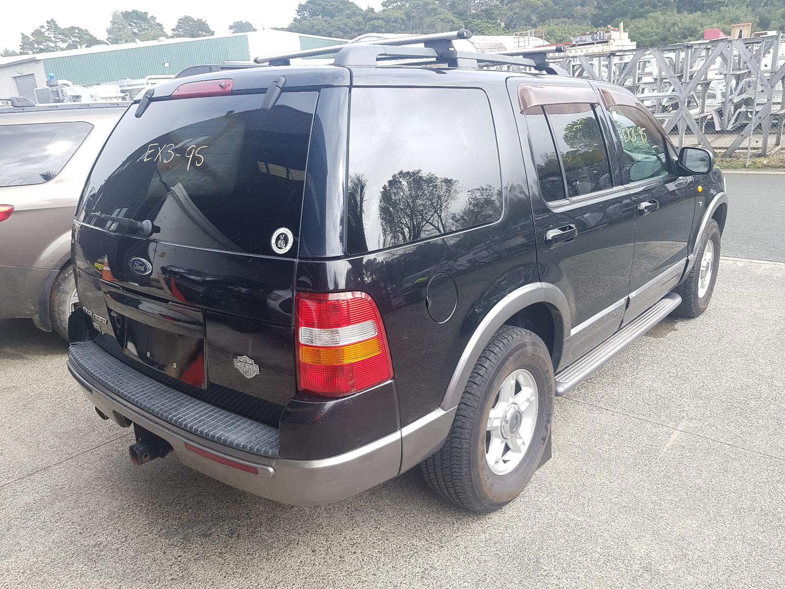 Ford Explorer - UT 2001-2005