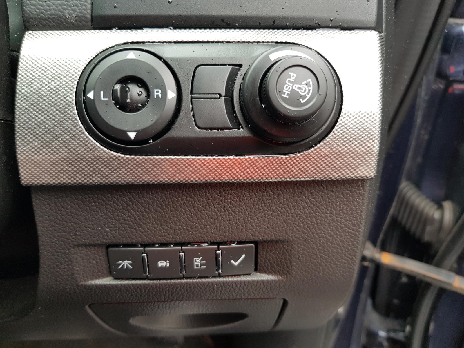 Holden Captiva - Captiva 7 2011-Present