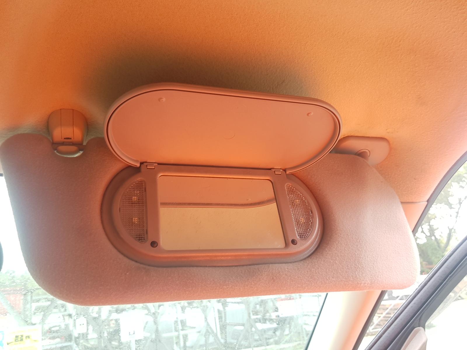 Ford Explorer - UT 2001-2005