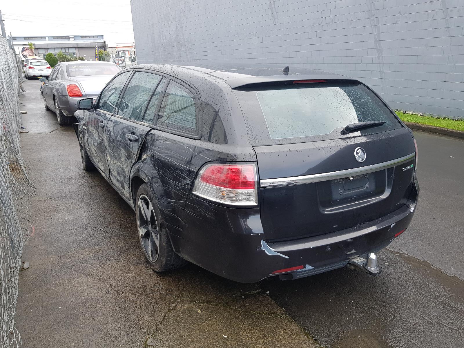 Holden Commodore - VE Omega 06-