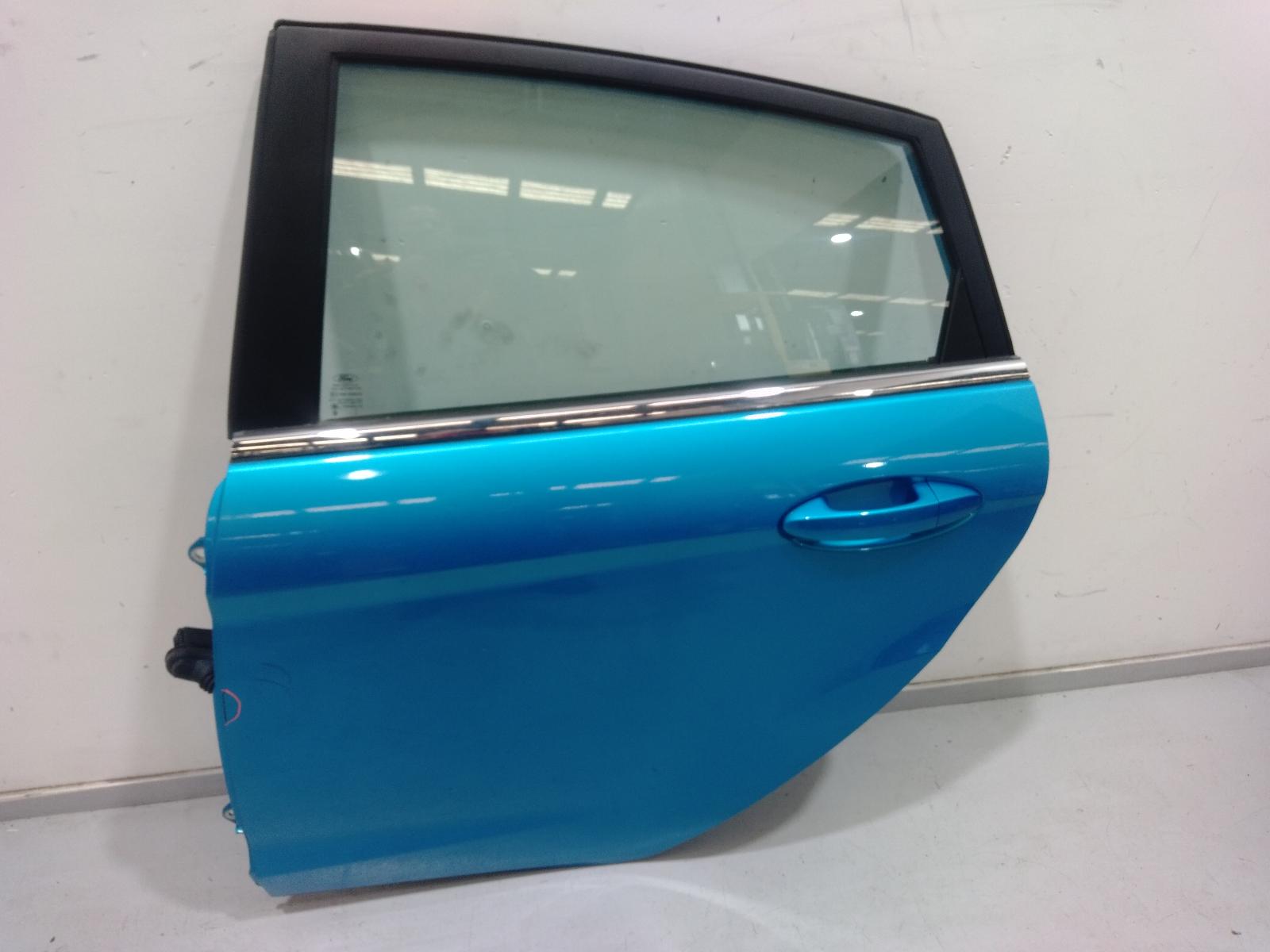 Left_Rear_Door_Sliding