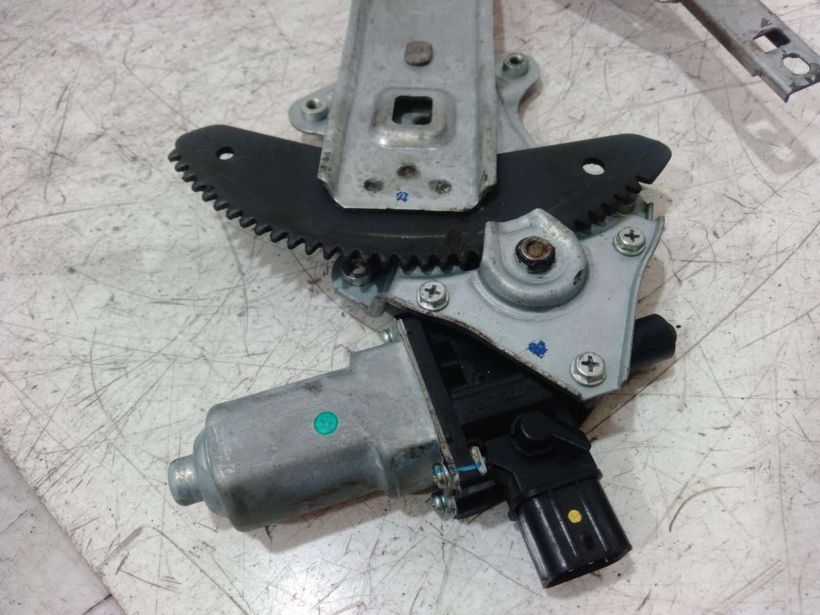Left_Front_Window_Reg_Motor