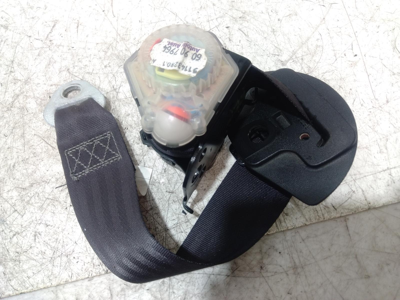 Seat_Belt_Stalk