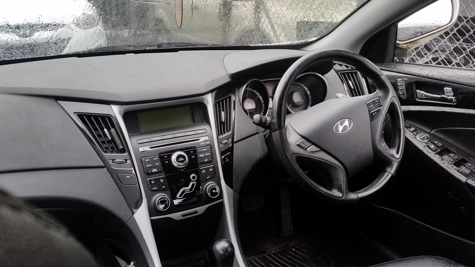 Hyundai i45 - 2010-2013