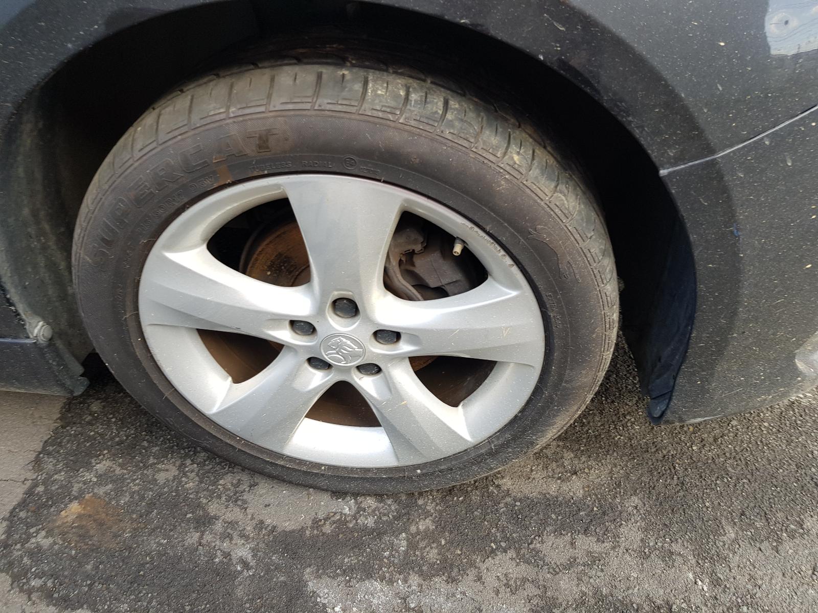 Holden Cruze - 2009-Present