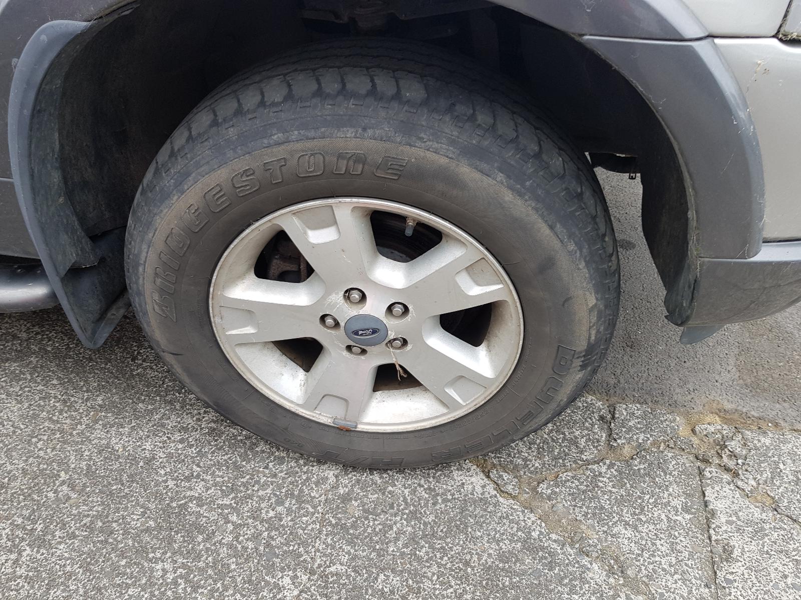 Ford Explorer - UT 2001-2005