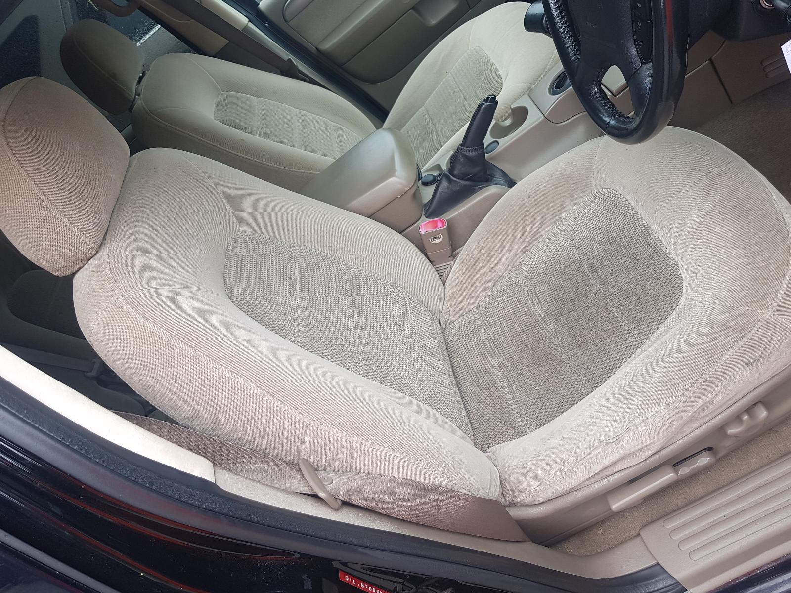 Ford Explorer - UT 2001-2005