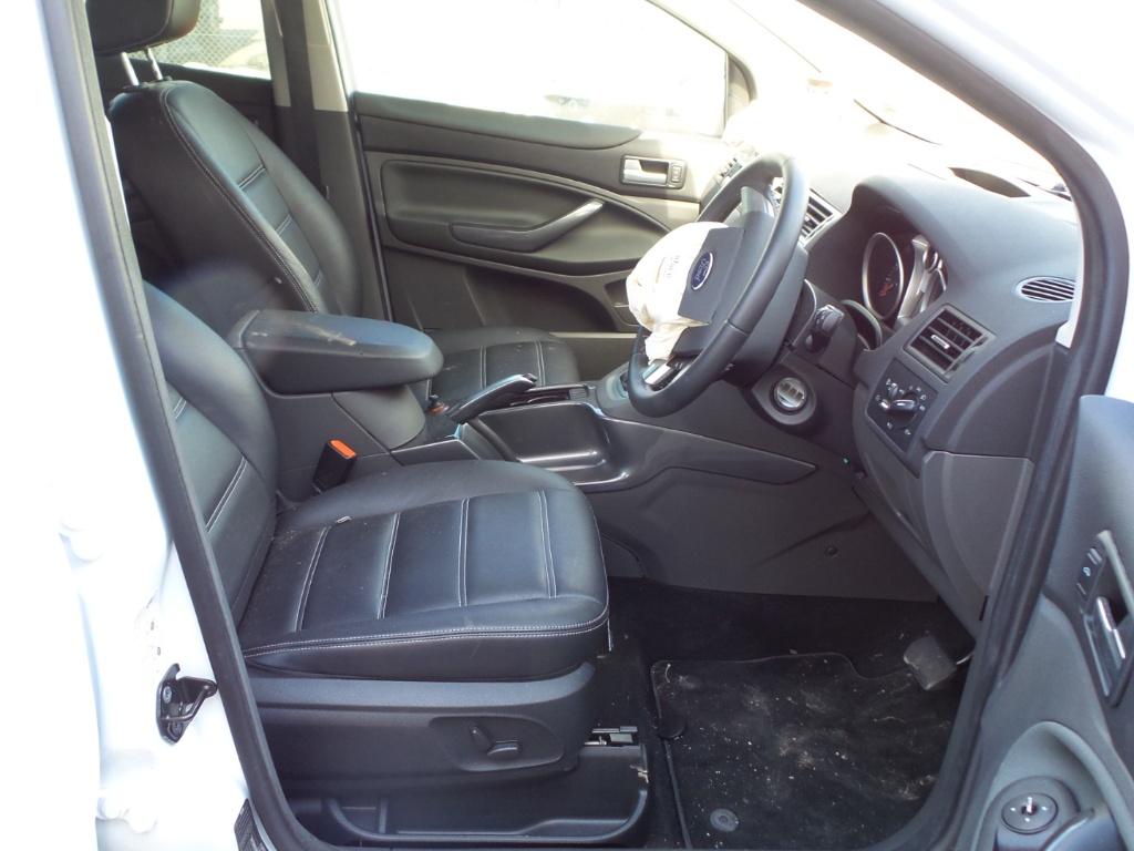 Ford Kuga - TE 2012-2013