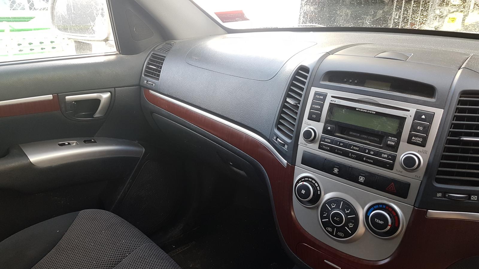 Hyundai Santa Fe - 2006-2012