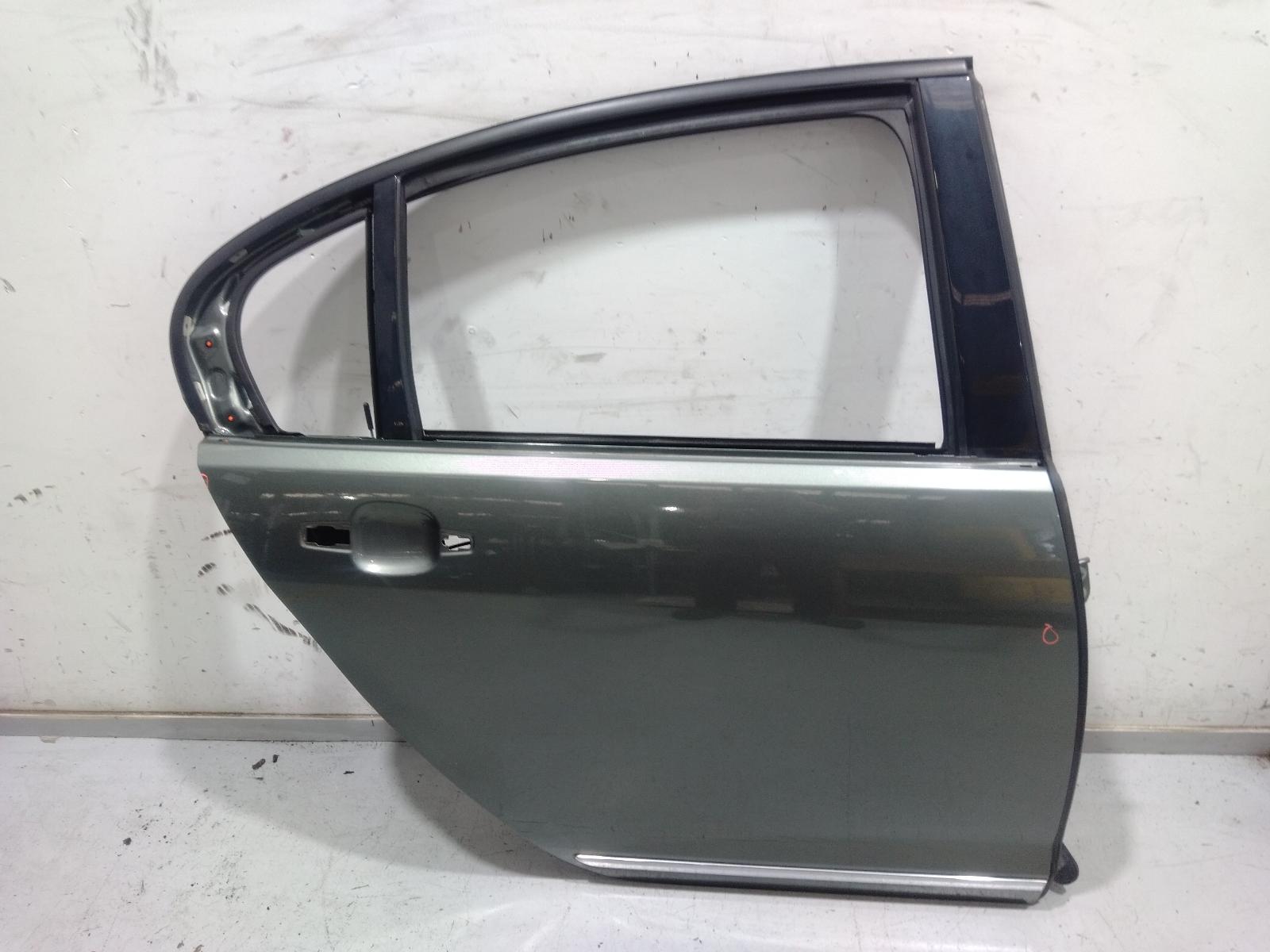 Right_Rear_Door_Sliding