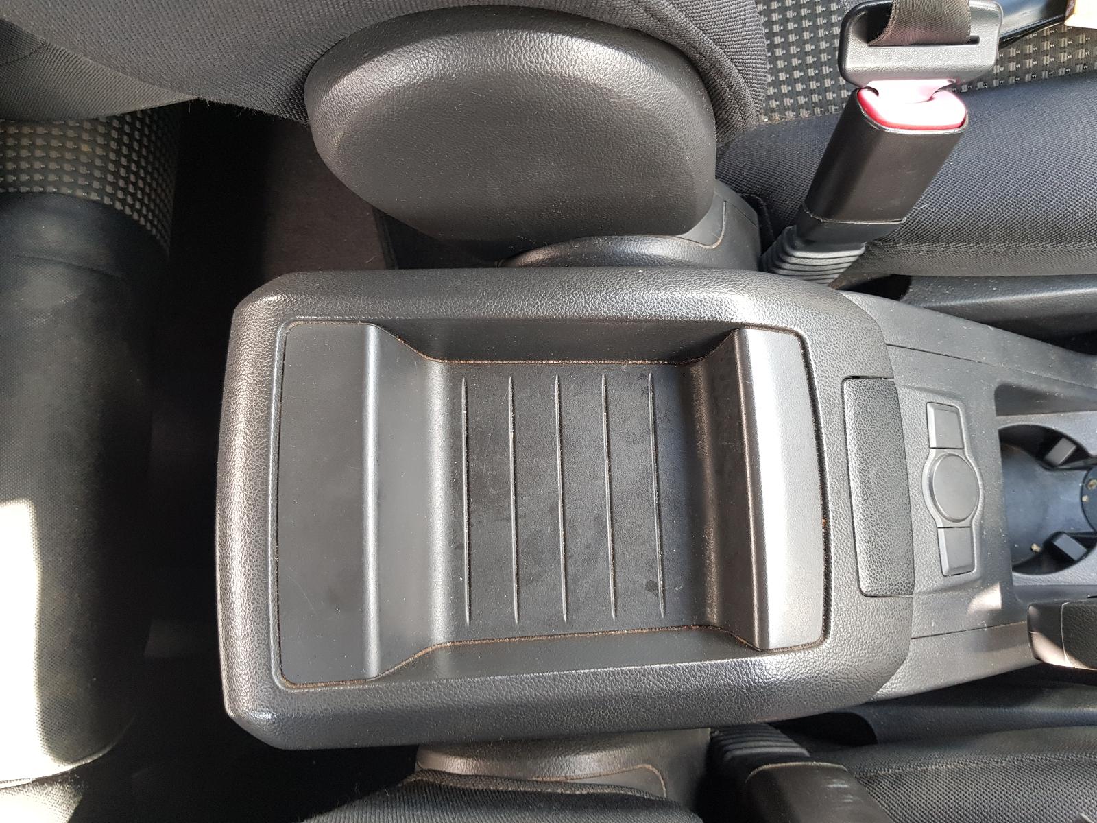 Holden Captiva - Captiva 7 2011-Present