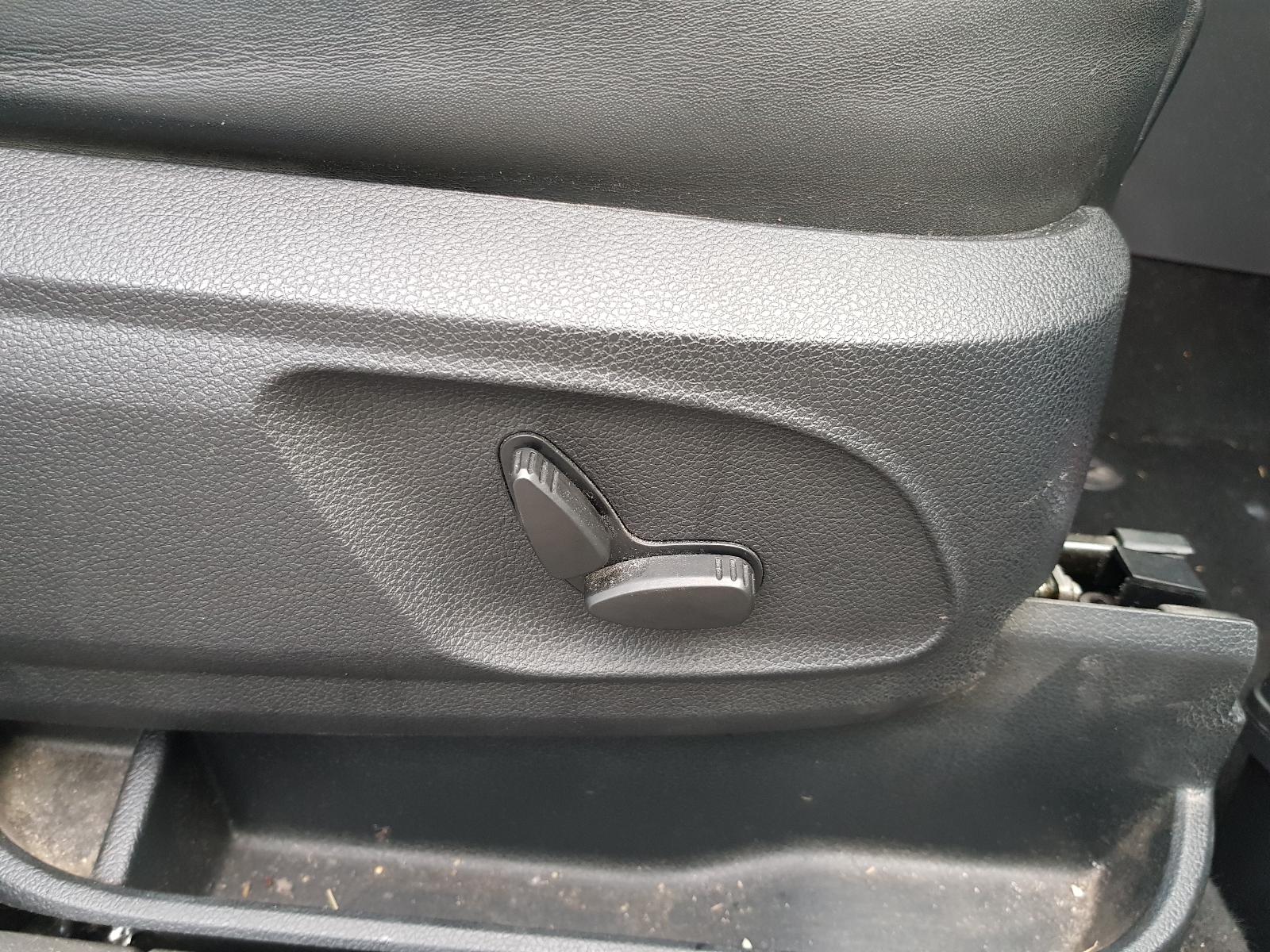 Ford Kuga - TE 2012-2013