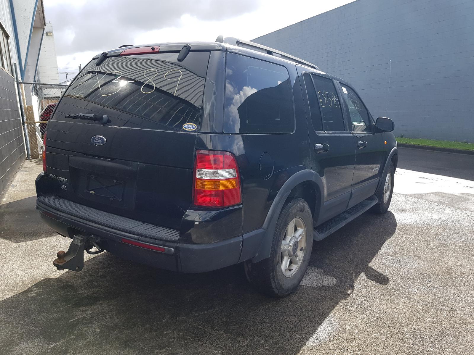 Ford Explorer - UT 2001-2005