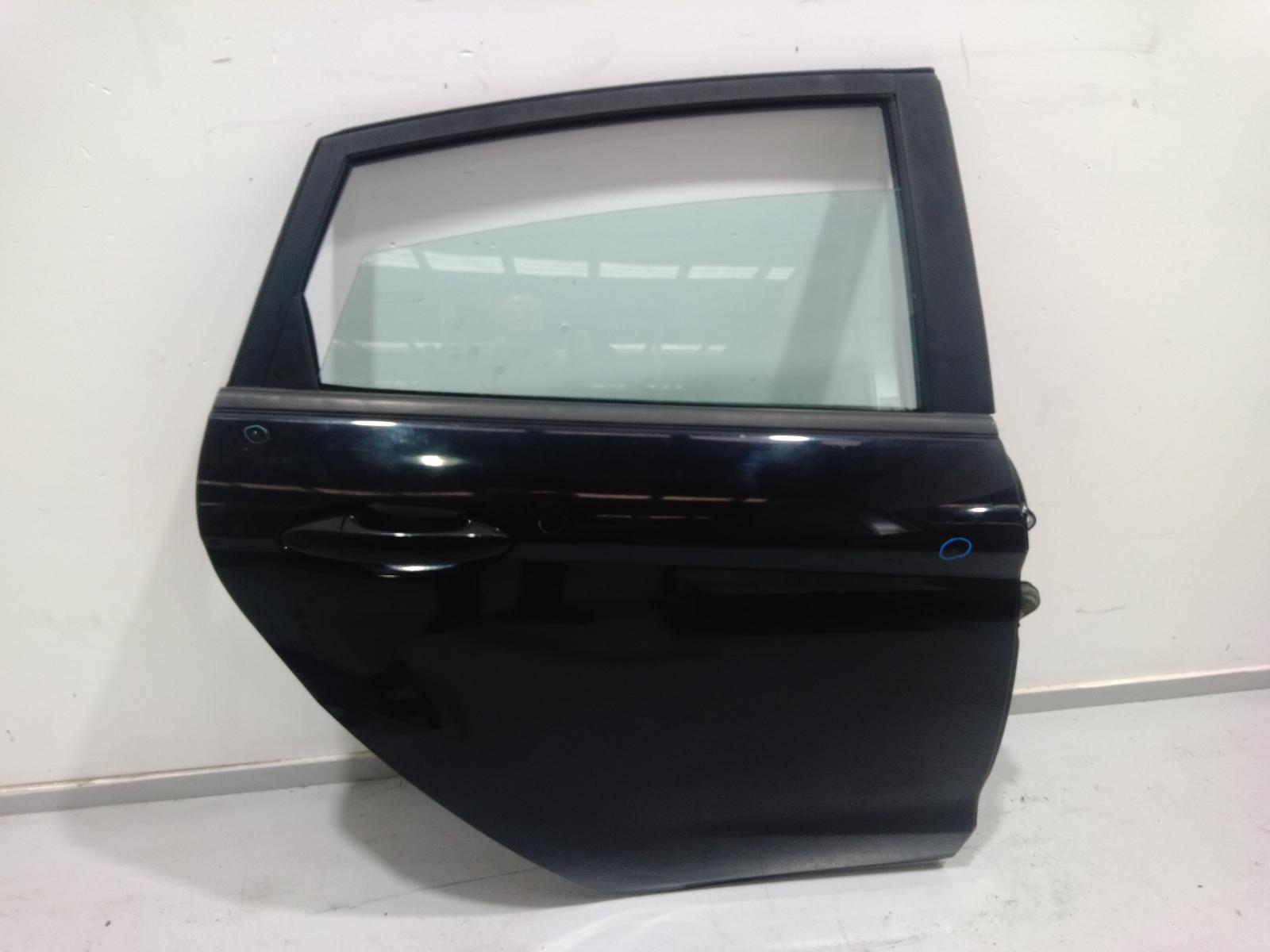 Right_Rear_Door_Sliding