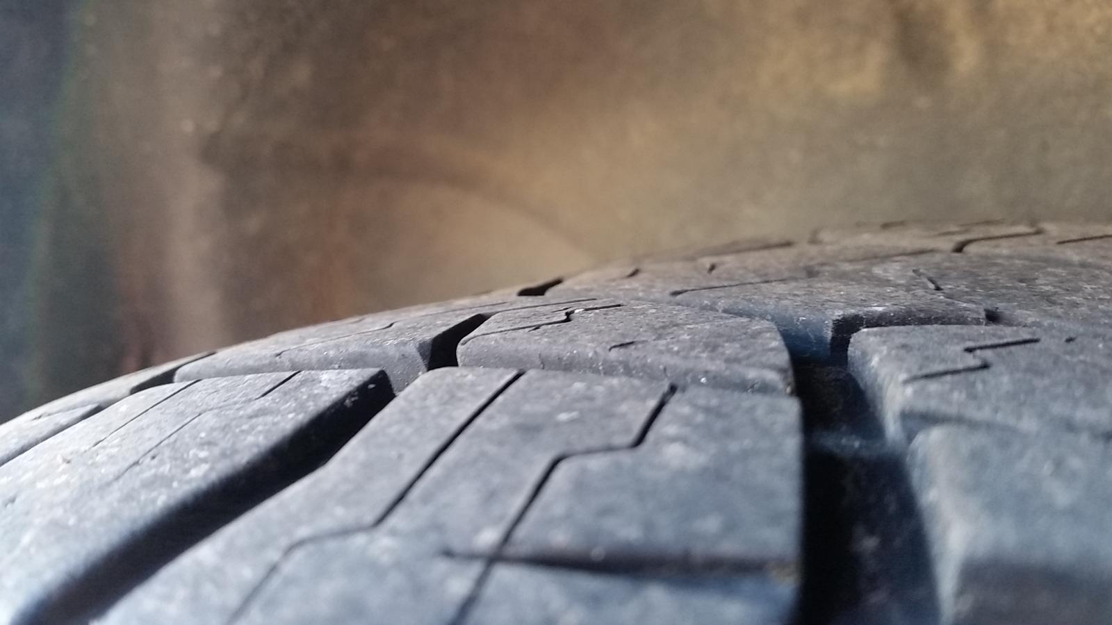 Ford Explorer - UT 2001-2005