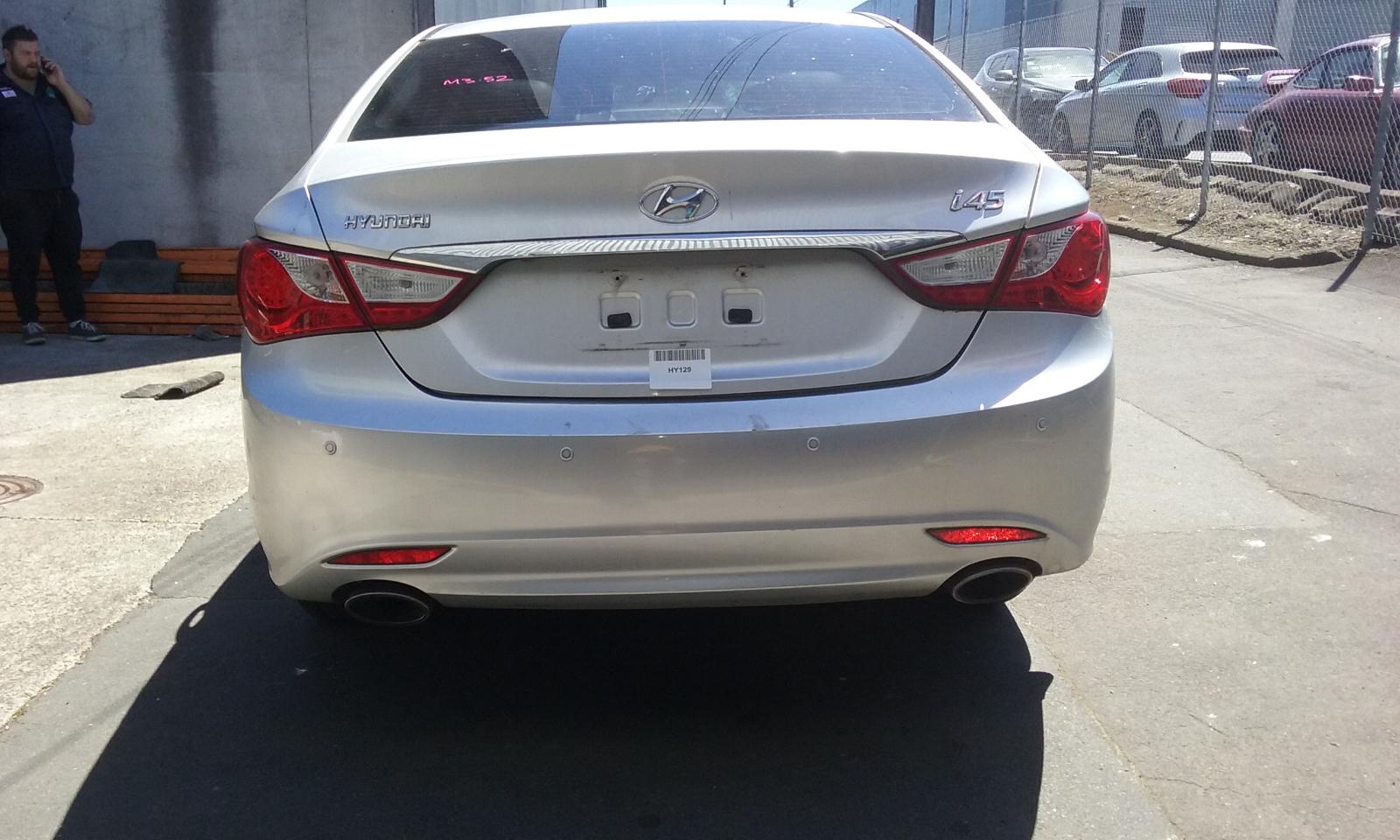 Hyundai i45 - 2010-2013