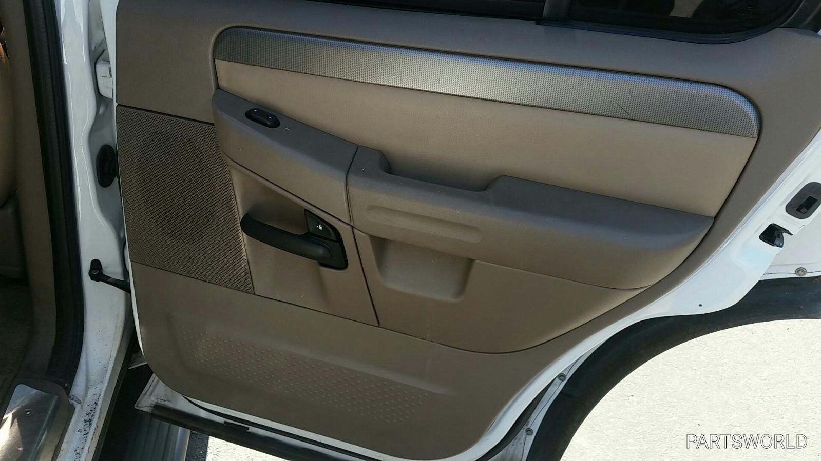 Ford Explorer - UT 2005-2007