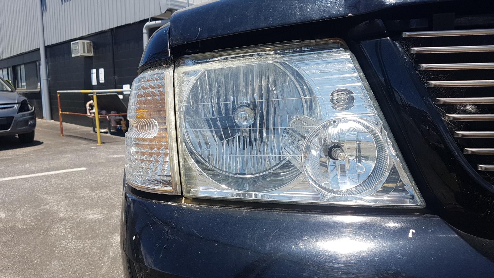 Ford Explorer - UT 2001-2005