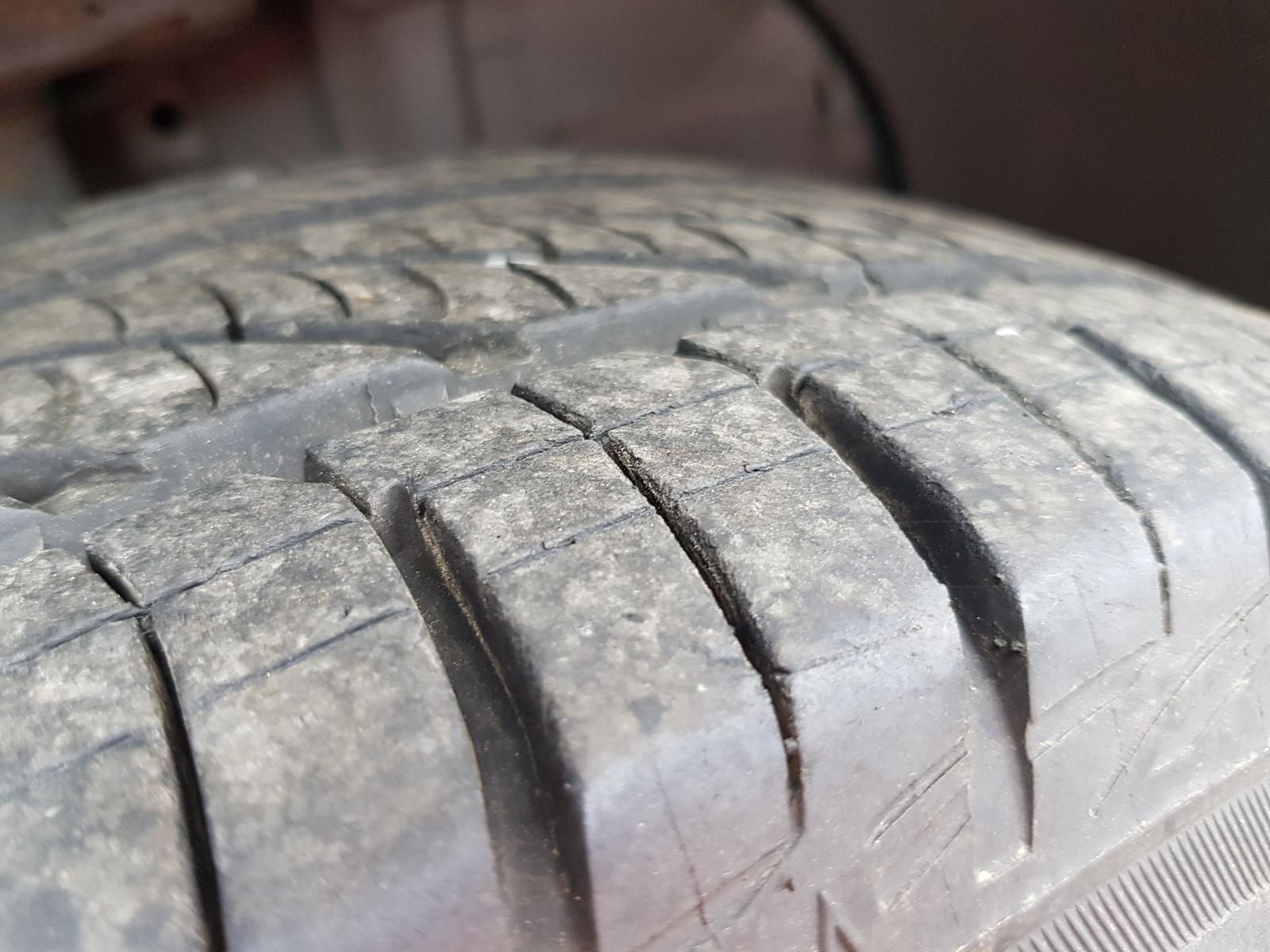 Holden Cruze - 2009-Present