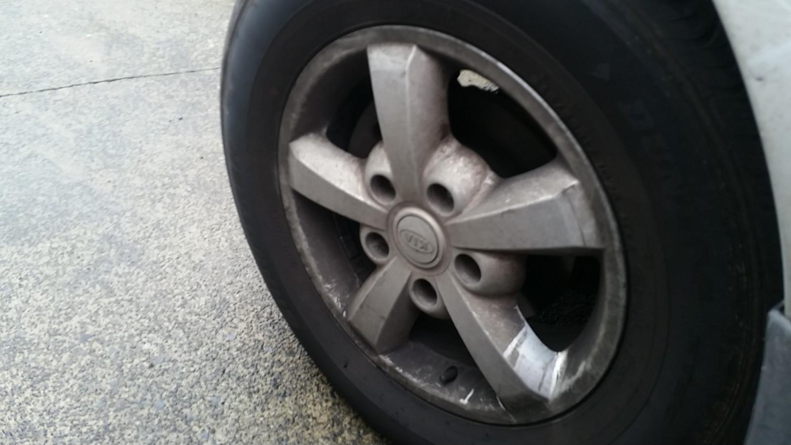 KIA Sorento - 1st Gen 2002-2009