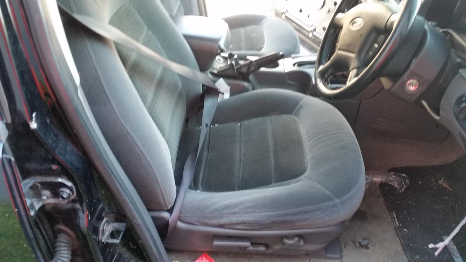 Ford Explorer - UT 2001-2005