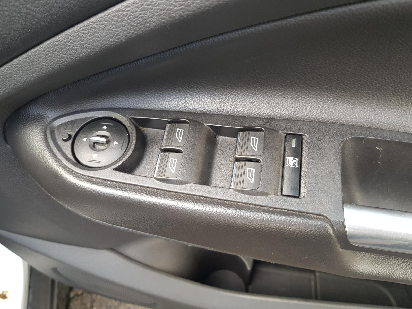 Ford Kuga - TF 2013-Present