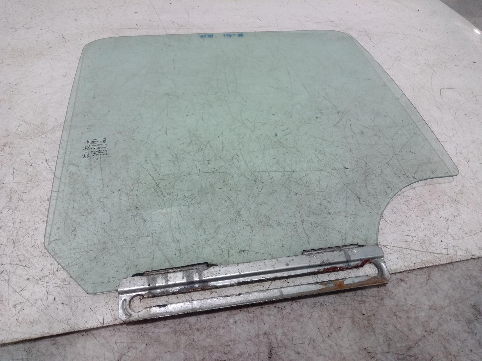 Right_Rear_Door_Window