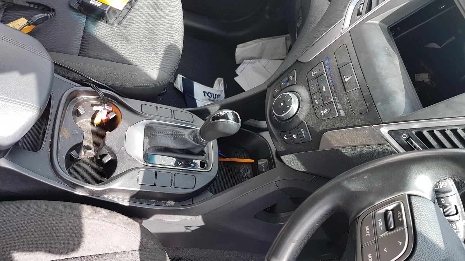 Hyundai Santa Fe - 2013-Present