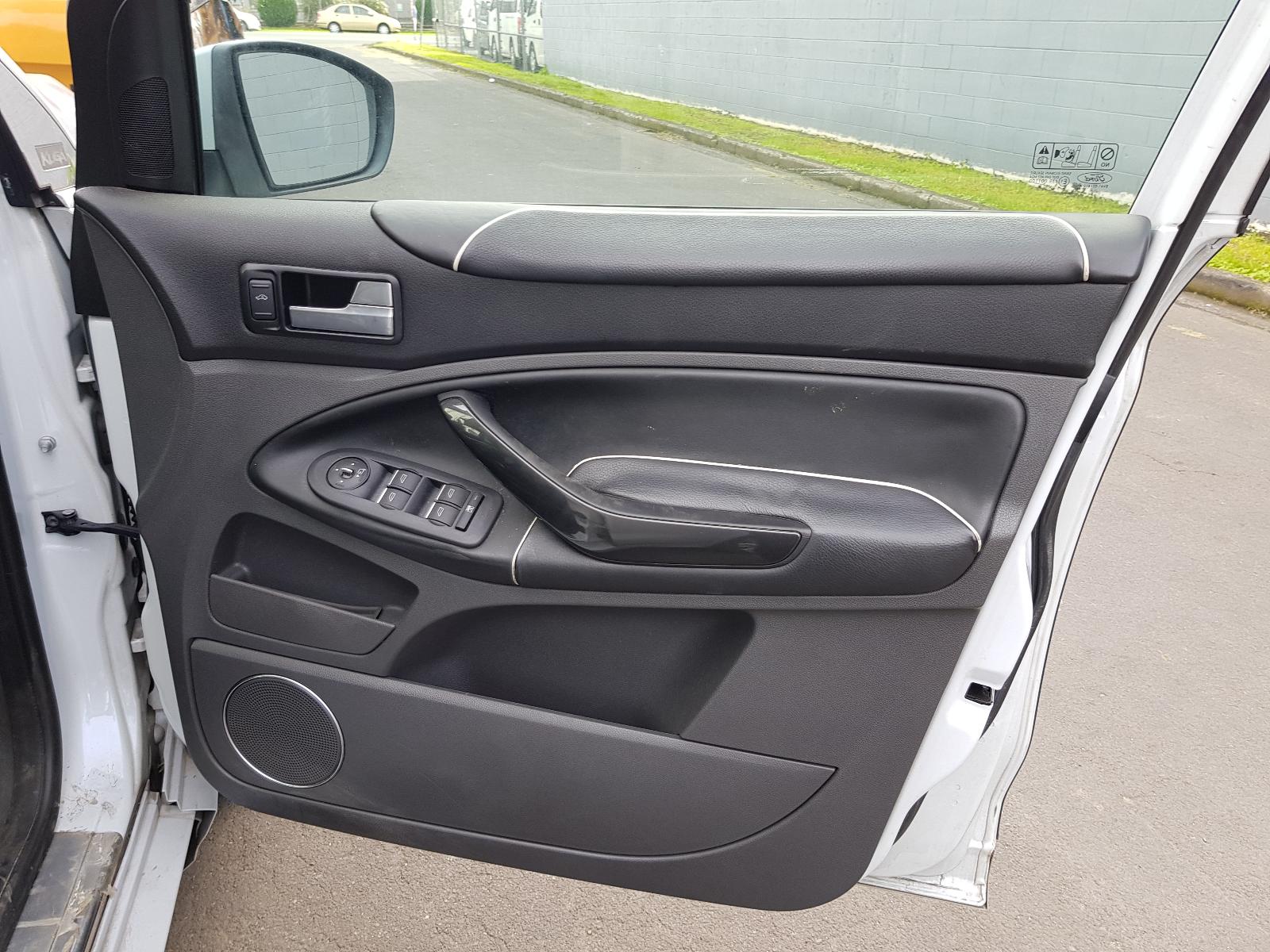 Ford Kuga - TE 2012-2013