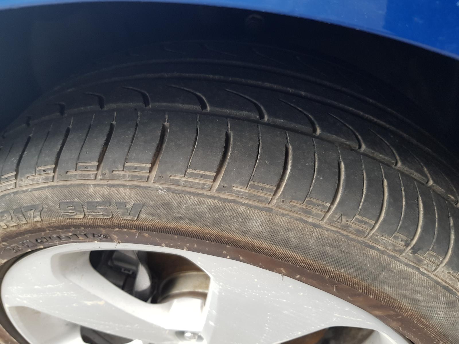 Holden Cruze - 2009-Present