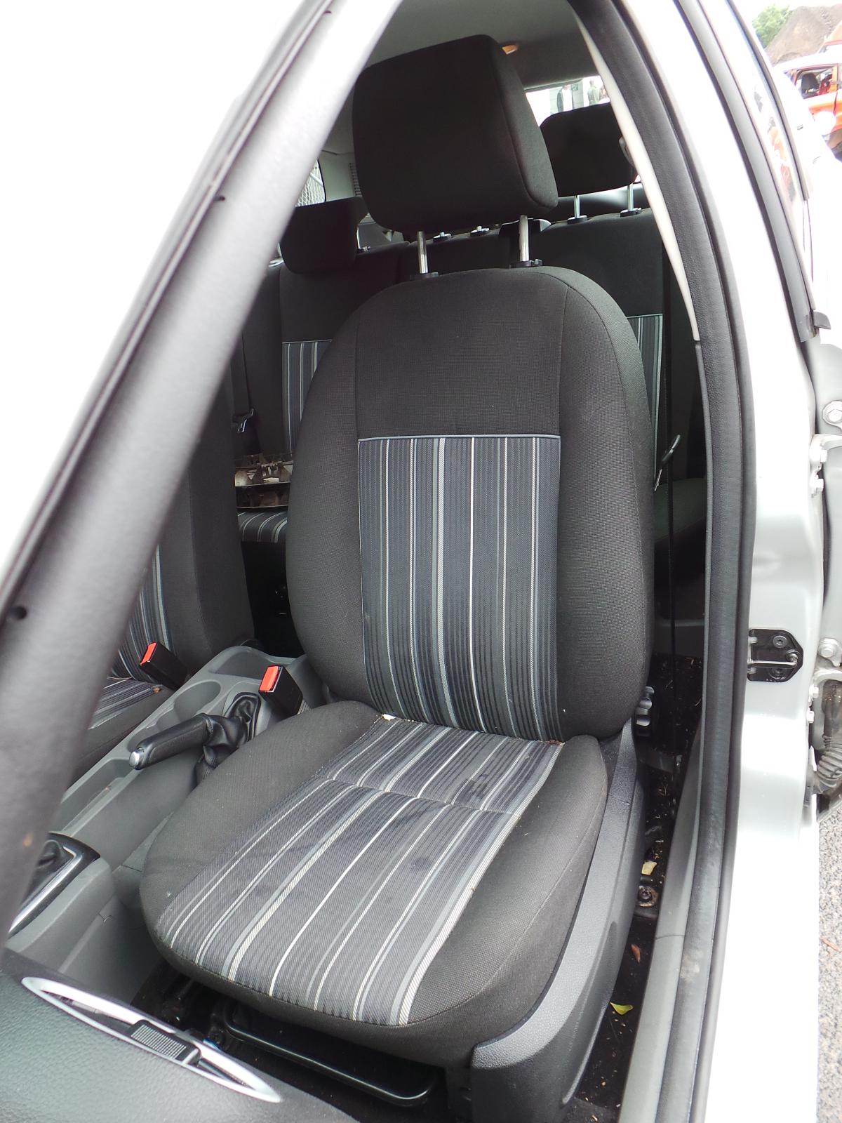 Ford Focus - LT-LV 2008-2011