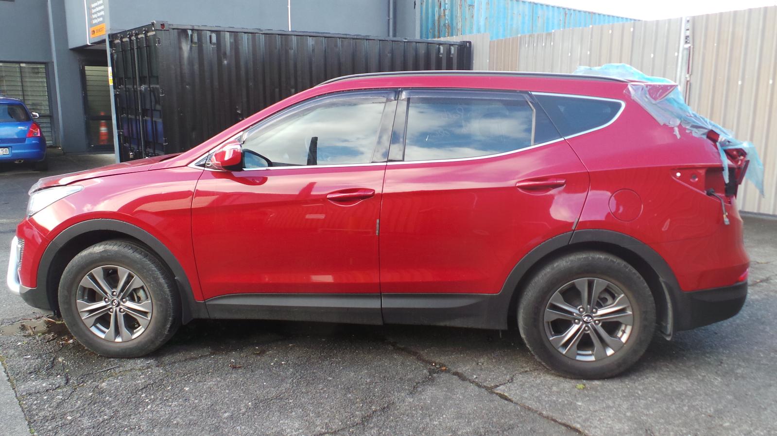 Hyundai Santa Fe - 2013-Present