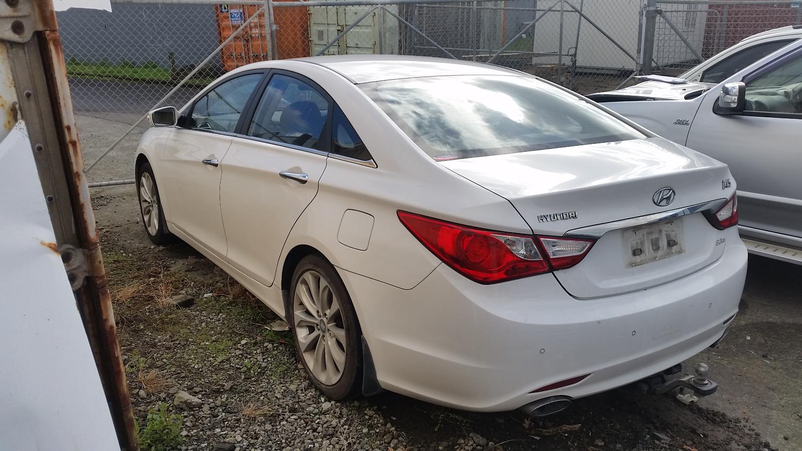Hyundai i45 - 2010-2013
