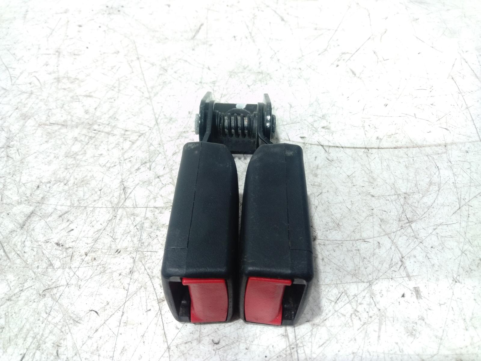 Seat_Belt_Stalk