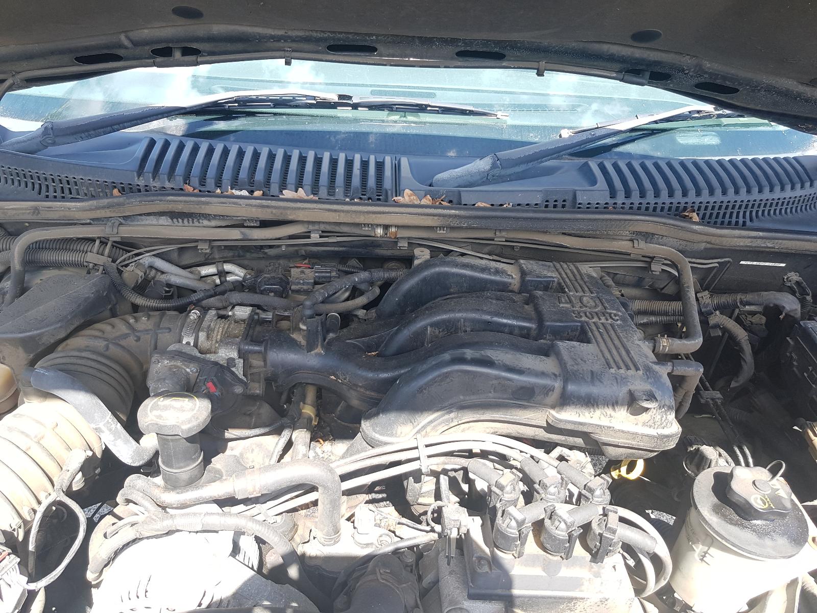 Ford Explorer - UT 2001-2005