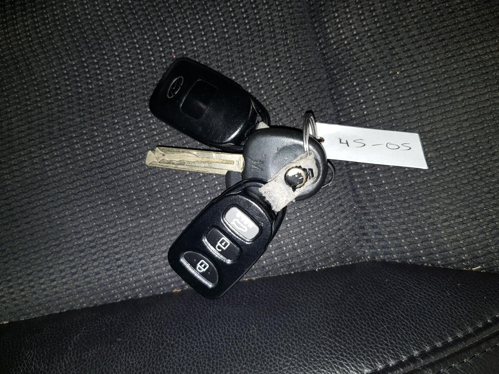 Hyundai i45 - 2010-2013