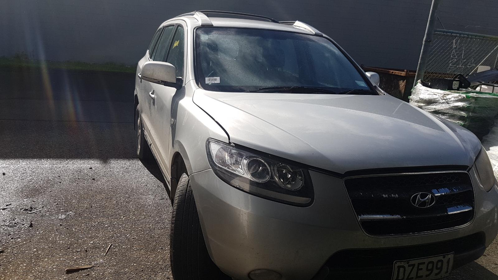 Hyundai Santa Fe - 2006-2012