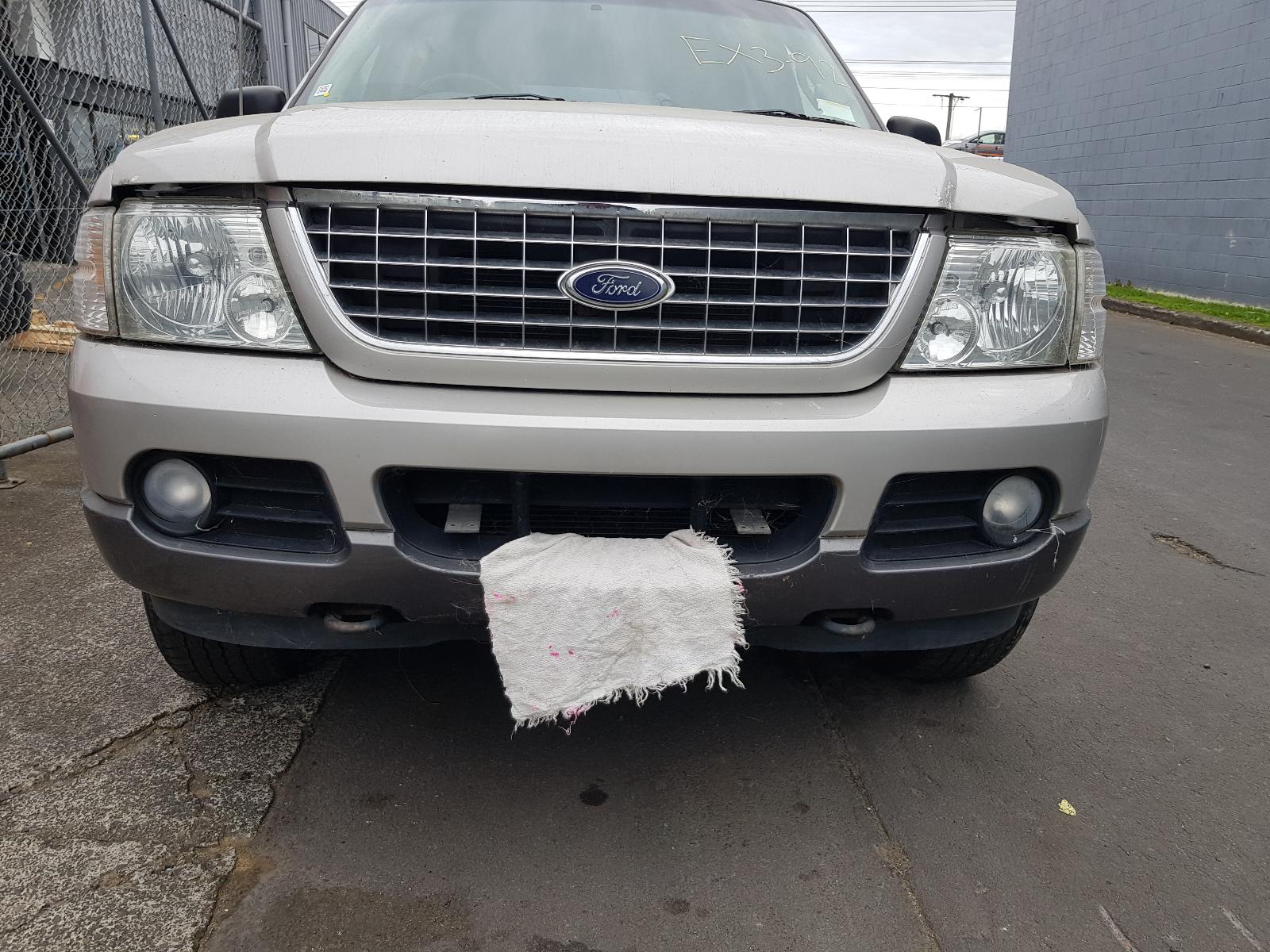 Ford Explorer - UT 2001-2005