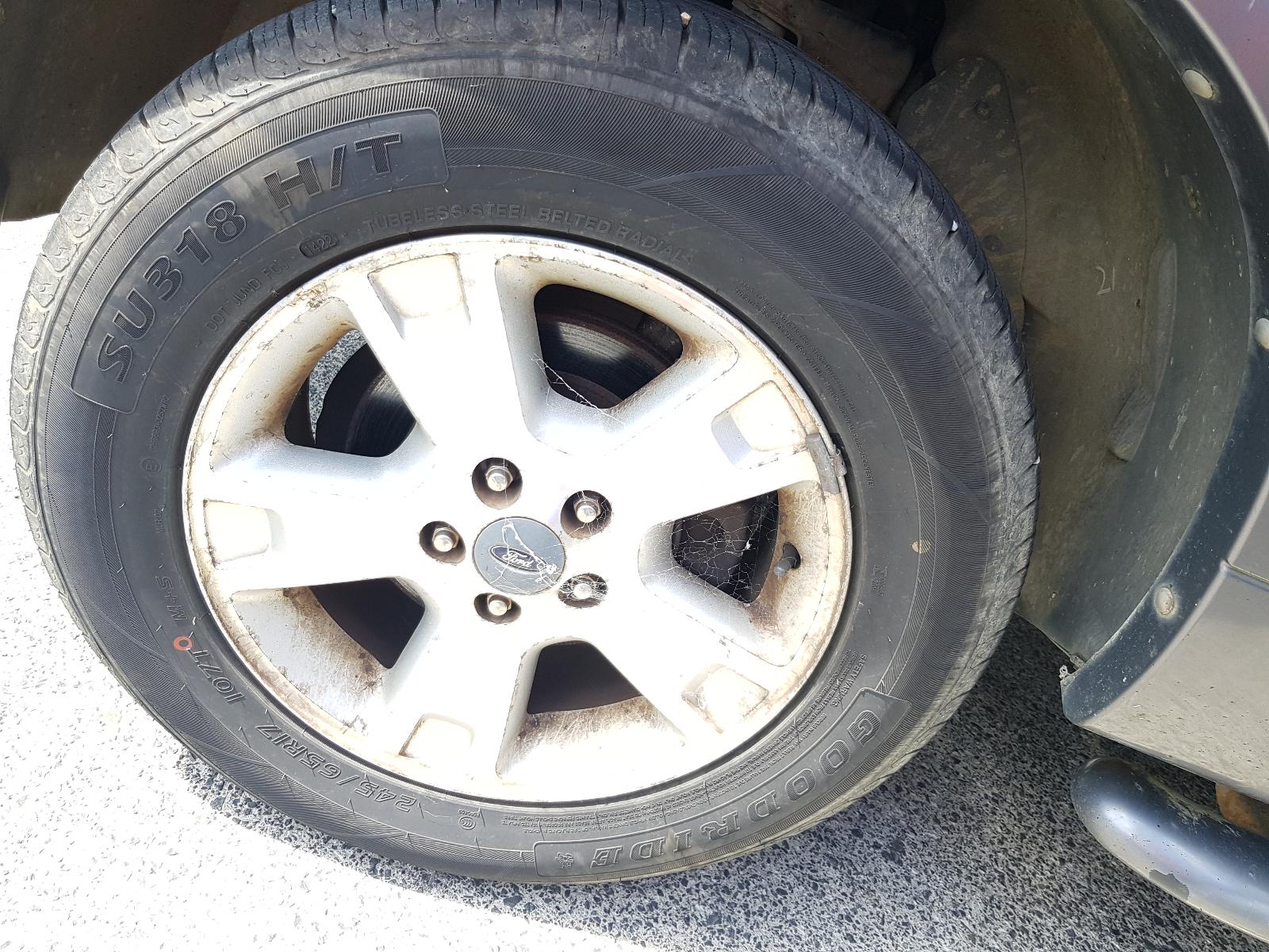 Ford Explorer - UT 2001-2005