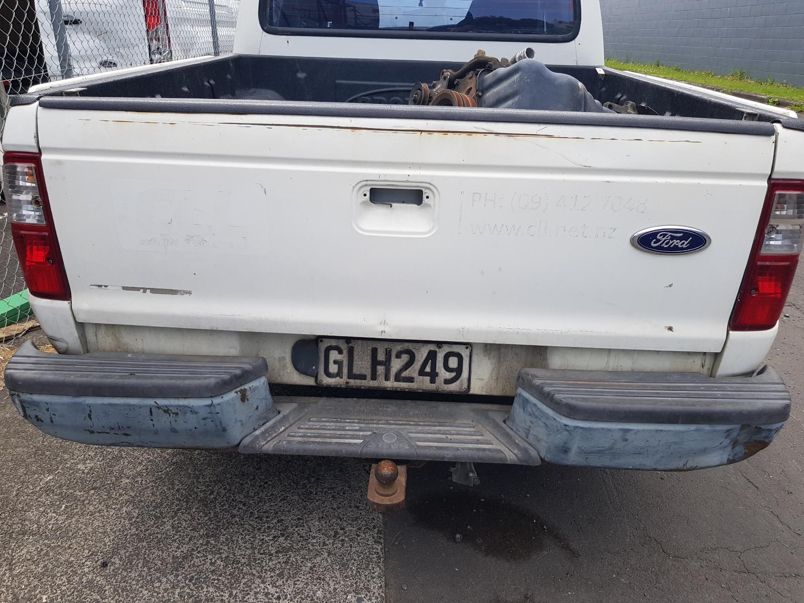 Ford Courier - UT 2005-2006