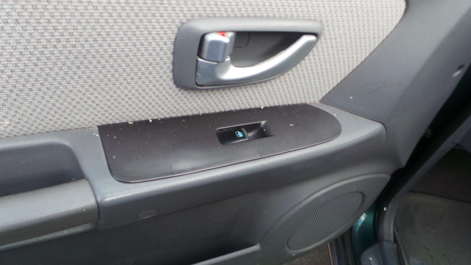 Hyundai Terracan - NM81 2001-2007