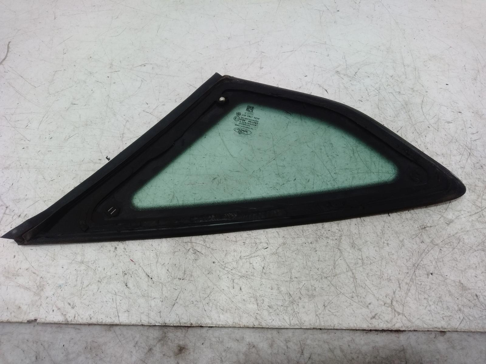 Left_Rear_Side_Glass