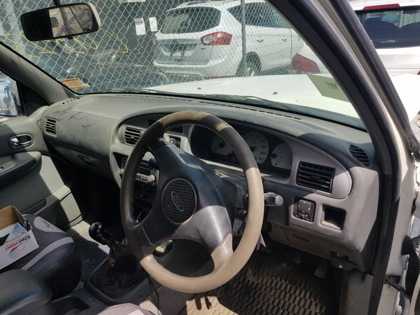 Ford Courier - UT 2005-2006